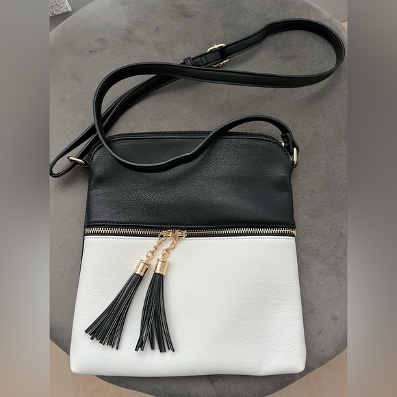 Bags Black And White Crossbody Bag Nwot Poshmark
